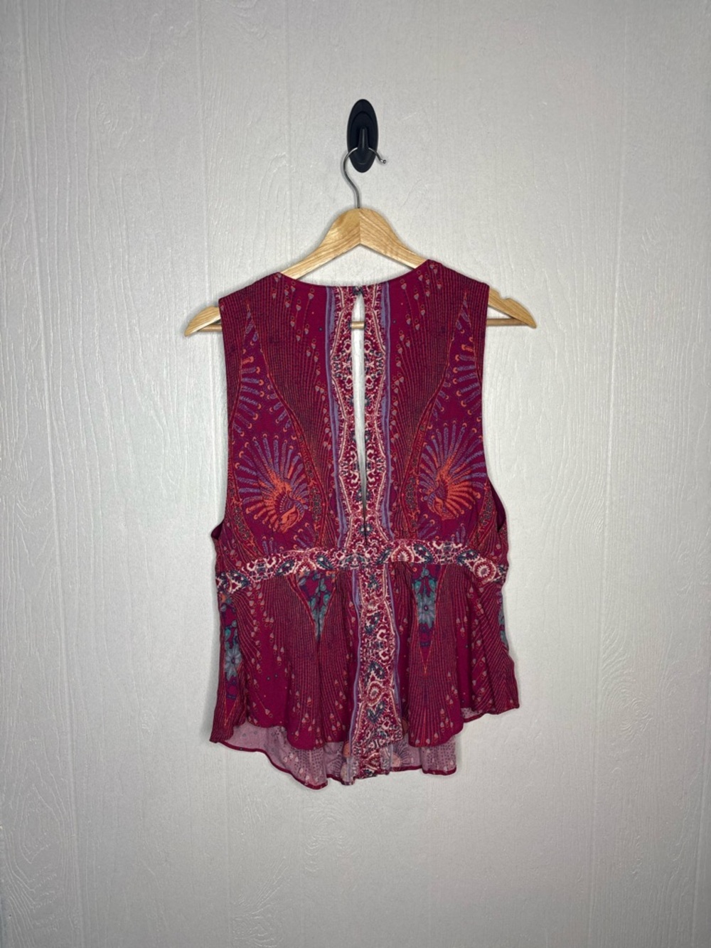 Free People the siren sleeveless low neck top size medium - Picture 7 of 9